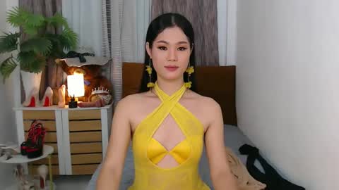 Snapshot of lady_trix000 chatting on November 2025 09:03:02 PM Trix online show from November 2025 09:03:02 PM