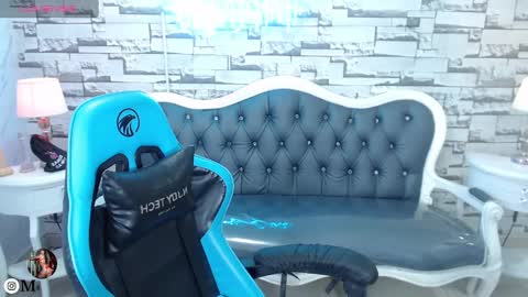 Lady Violet Bridgerton online show from February 2025 10:04:02 PM