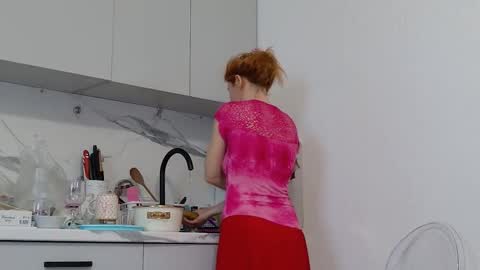 Sima Ladybigsmile online show from February 2026 08:24:02 AM