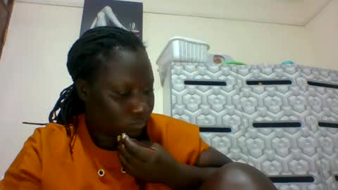 lindah32 online show from January 2025 09:09:02 PM