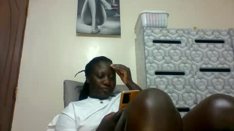 lindah32 online show from January 2025 09:51:02 PM