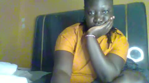 Snapshot of ladyblossoms19 chatting on June 2026 10:06:02 AM lindah32 online show from June 2026 10:06:02 AM