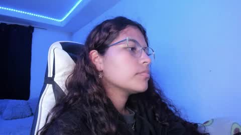  Lady  online show from November 2025 02:50:01 AM