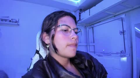  Lady  online show from April 2026 04:17:01 AM