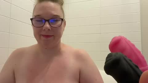 Snapshot of ladycherielynn chatting on June 2026 02:23:02 PM LadyCherieLynn online show from June 2026 02:23:02 PM