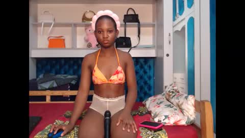 Snapshot of ladydiva69 chatting on April 2026 10:57:01 AM ladydiva69 online show from April 2026 10:57:01 AM
