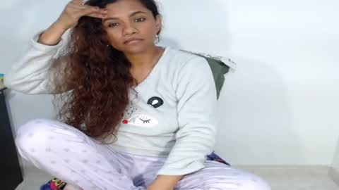 lady online show from March 2026 05:08:02 AM