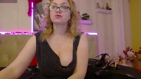 Snapshot of ladyjeen chatting on January 2025 06:14:01 PM Lady Jeen Back on Sunday 8th of December online show from January 2025 06:14:01 PM