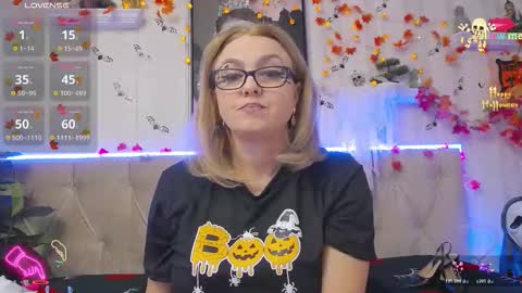  Lady Jeen    Back on Sunday 8th of December online show from October 2025 05:15:02 PM