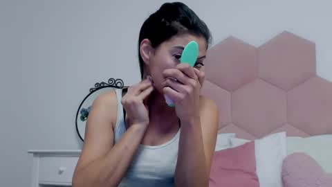 Lia online show from January 2025 05:00:01 AM