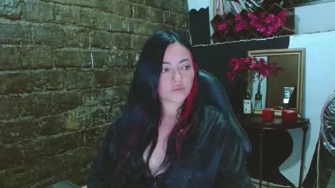 ladylunatikka online show from April 2026 01:48:01 AM