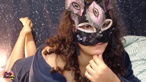 Snapshot of ladymeteor chatting on September 2025 06:54:01 PM Lady Meteor online show from September 2025 06:54:01 PM