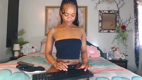 Snapshot of ladynono7 chatting on September 2025 06:46:01 AM FruitOfEden online show from September 2025 06:46:01 AM