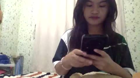 Snapshot of ladypetite11 chatting on February 2026 02:00:01 AM ladypetite11 online show from February 2026 02:00:01 AM