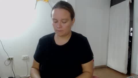  paola and a guest lol    online show from November 2025 11:54:01 AM