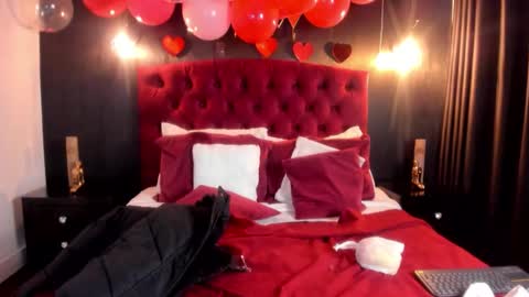 Laia  online show from February 2026 11:50:01 AM