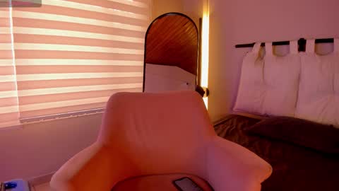 Laila  online show from February 2026 01:43:01 PM