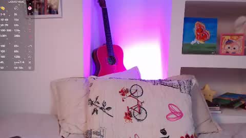 Snapshot of lailypink chatting on July 2026 04:21:01 PM samanta online show from July 2026 04:21:01 PM