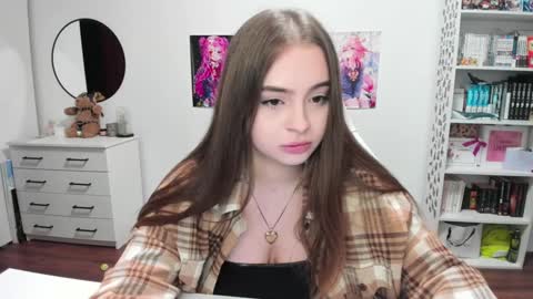 Kira online show from January 2025 01:43:02 AM