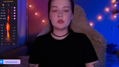 Nicky online show from March 2025 07:49:02 PM