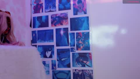 lala Moon online show from October 2025 08:21:02 PM