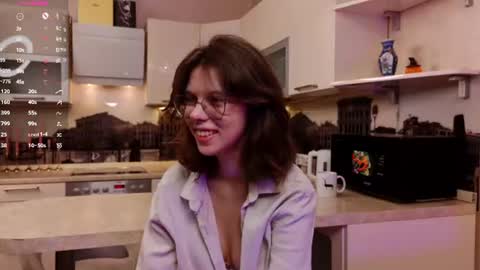 Julia online show from June 2026 08:04:01 PM