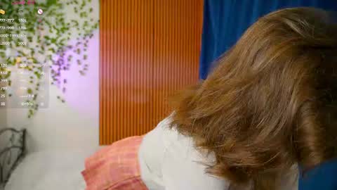 Julia online show from July 2026 08:11:01 PM
