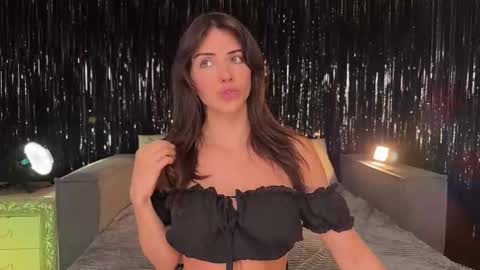 Ellina online show from November 2025 08:07:01 PM