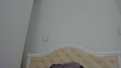 Lallie  online show from September 2025 03:47:02 PM