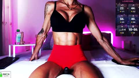 Lola online show from September 2025 05:59:01 PM