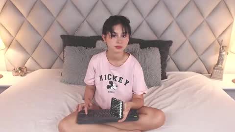 Snapshot of lalycastro chatting on January 2025 07:31:02 PM Laly Castro online show from January 2025 07:31:02 PM