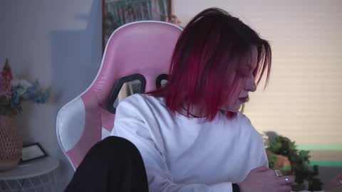 just call me Lana  and her security online show from January 2025 02:44:01 PM