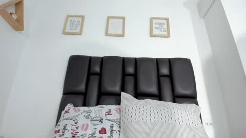 Snapshot of lana__rosse chatting on December 2024 10:08:02 PM Lana online show from December 2024 10:08:02 PM