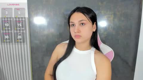 Lana online show from December 2025 08:59:01 PM