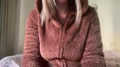 Lana online show from February 2026 07:05:01 AM