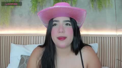 lana_lann online show from November 2025 12:27:01 PM