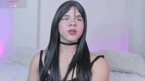 INDEPENDENT MODEL online show from June 2026 02:01:02 AM