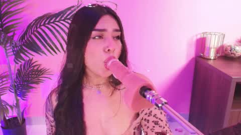 LANA online show from April 2026 05:07:02 AM