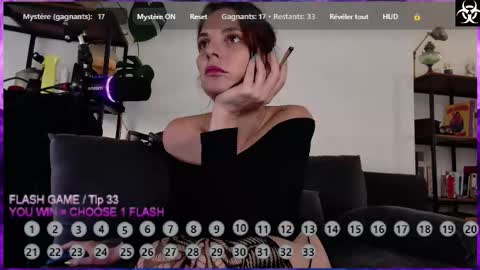 Lana The Virus online show from October 2025 01:39:02 PM
