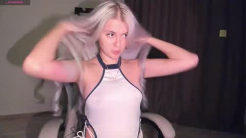 Lana online show from November 2025 02:17:01 PM