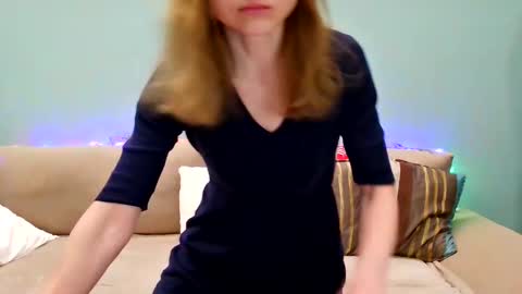 Snapshot of lanaangeldream chatting on December 2024 05:27:02 AM Lana online show from December 2024 05:27:02 AM