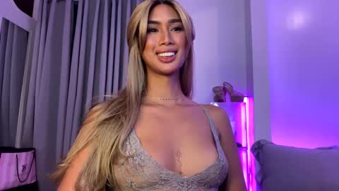 Lana online show from March 2025 04:57:02 AM