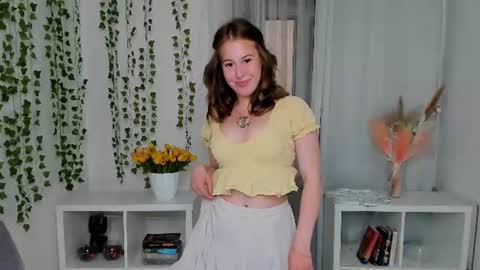 Lana online show from June 2026 03:33:01 PM