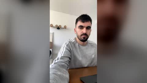 lander920612 online show from February 2026 10:00:01 AM