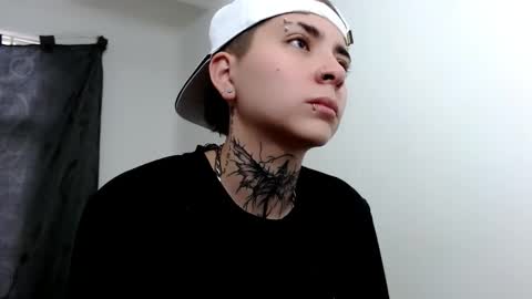 Snapshot of lannie_gonzales chatting on March 2025 12:33:02 PM LANNIE   online show from March 2025 12:33:02 PM