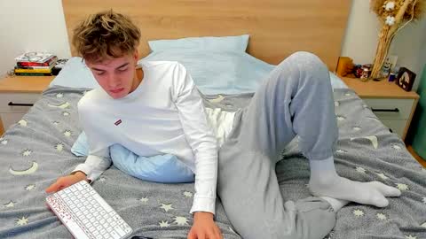 Fandi online show from December 2024 07:58:01 AM