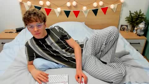 Fandi online show from January 2025 04:16:01 PM