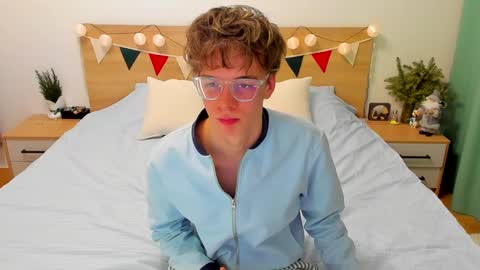 Fandi online show from January 2025 05:44:01 PM