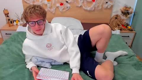 Fandi online show from October 2025 09:43:01 AM