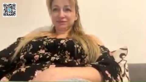 Olena online show from January 2026 06:33:02 PM